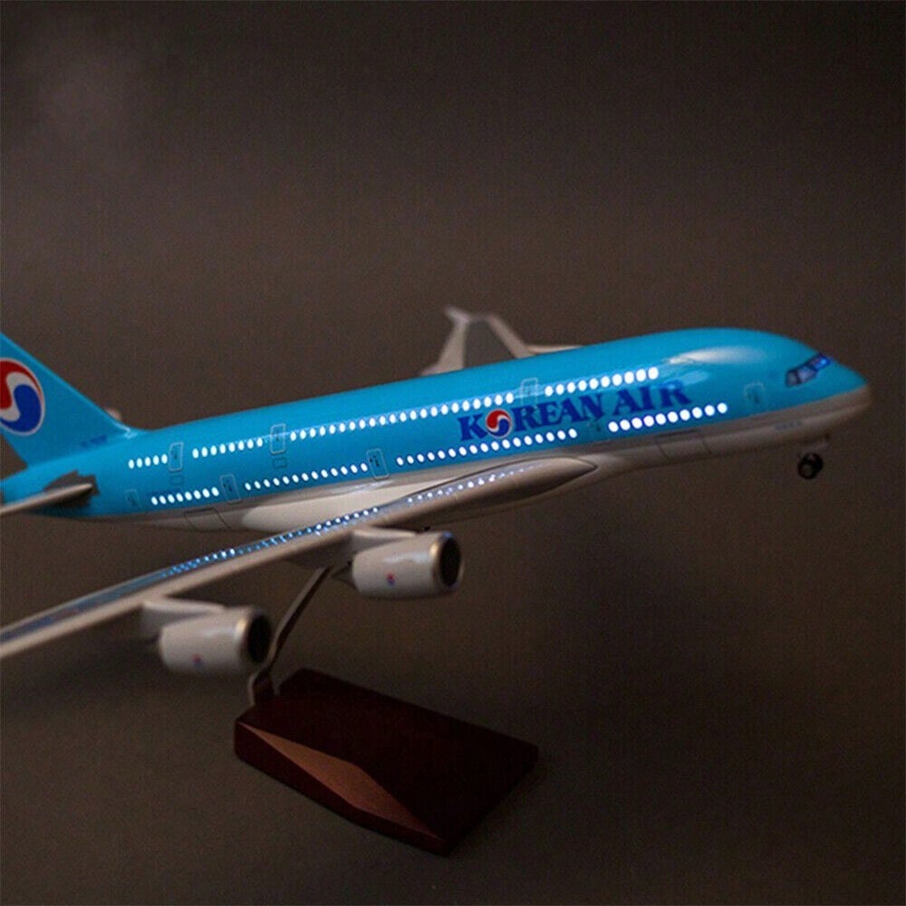 STONESKY 1:160 Korean Air Airbus A380 Resin Airplanes Model Ornament W/ LED Light Wheel