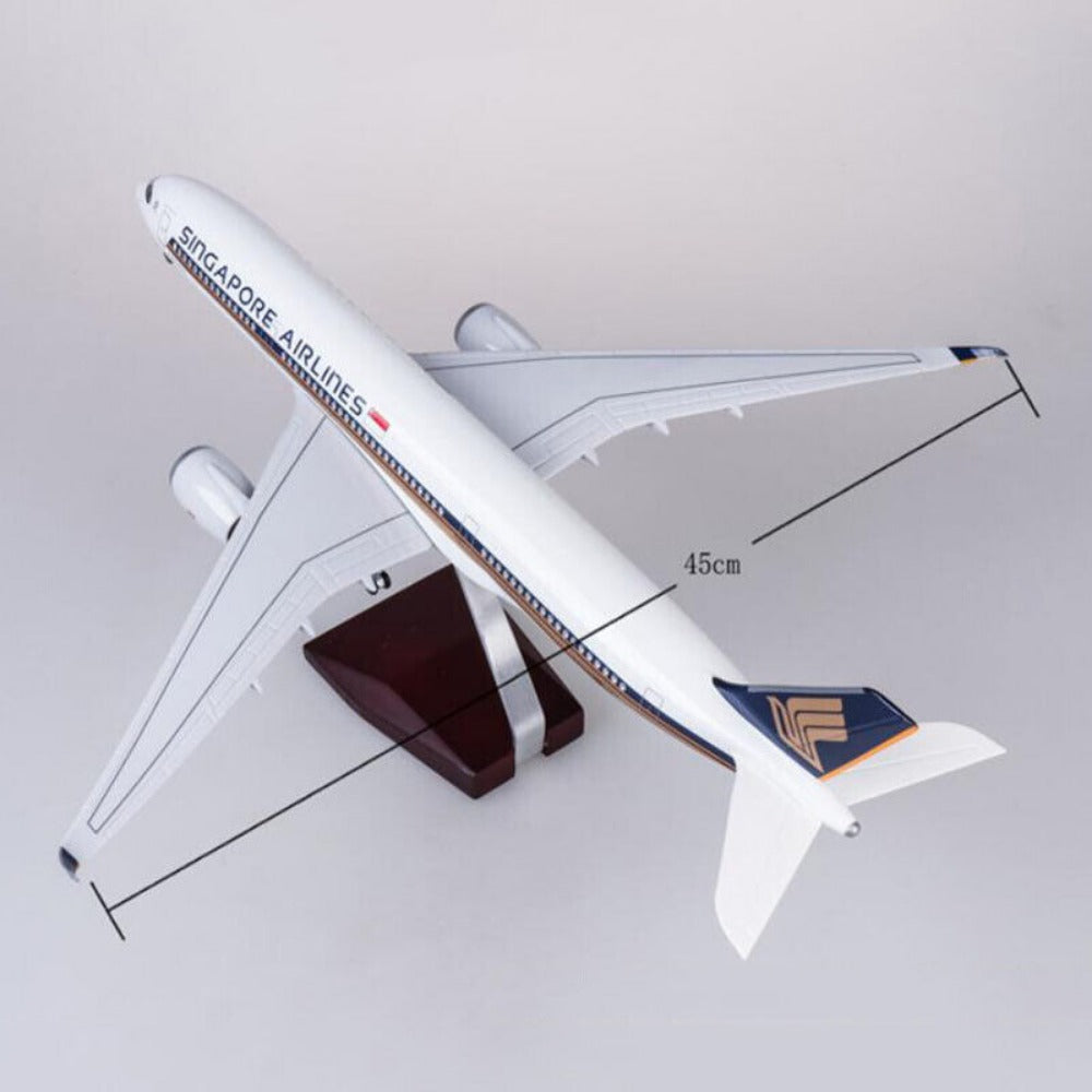 StoneSky 1/142 Singapore Airlines LED Light Plane Airplane Model A350 Passenger Aircraft