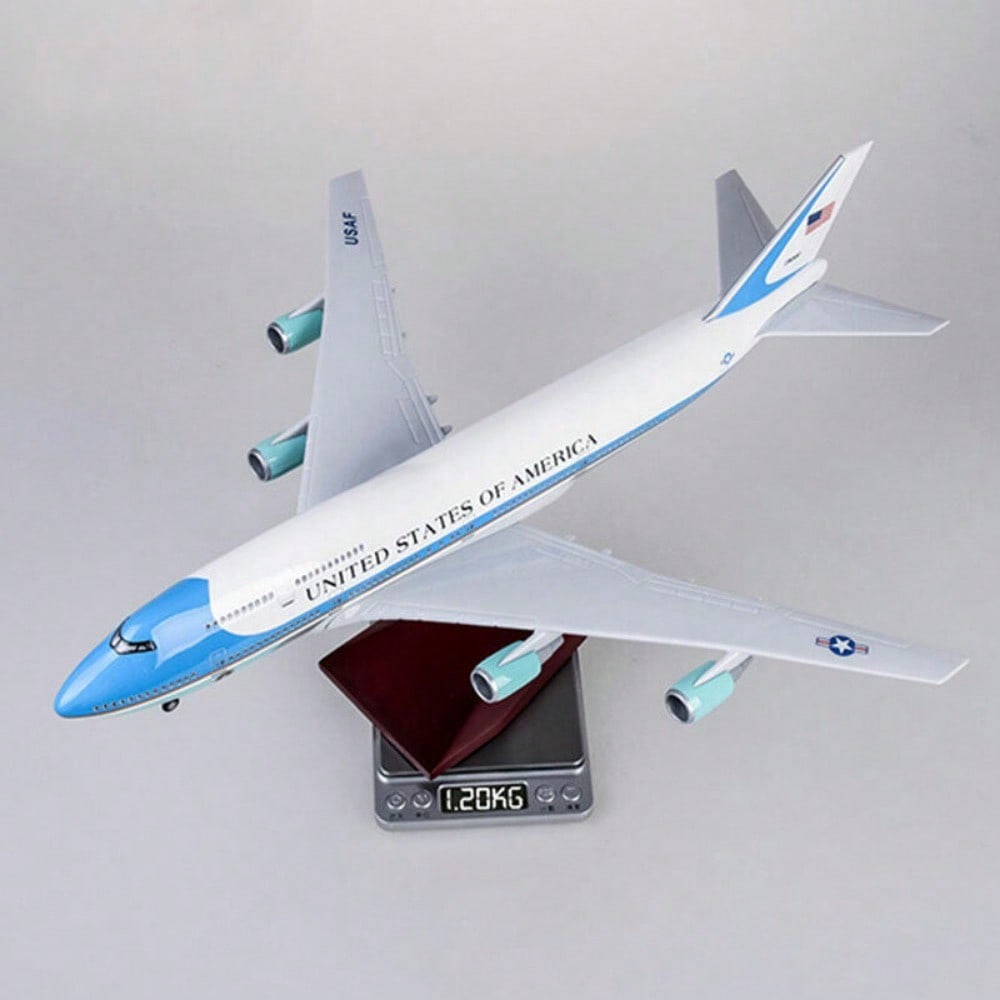 STONESKY 1/150 One Boeing 747 Airplane Model W/ Landing Gear Voice Control Lamp