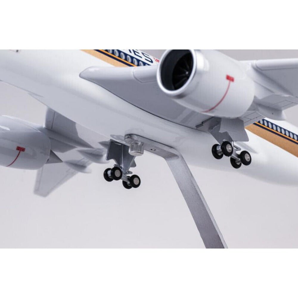 StoneSky 1/142 Singapore Airlines LED Light Plane Airplane Model A350 Passenger Aircraft