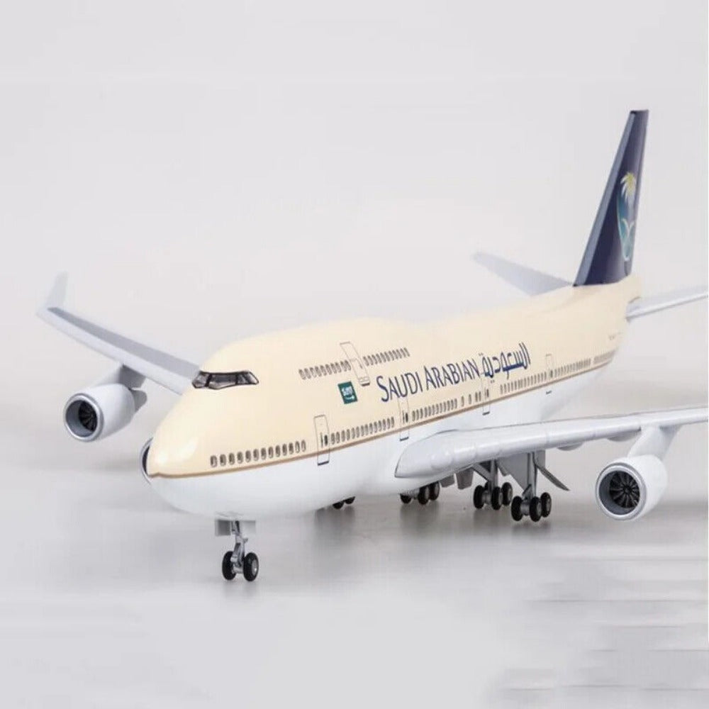 STONESKY 1/150 Saudi Arabia Airline Boeing B747 Airplane Model Resin With Voice LED Light